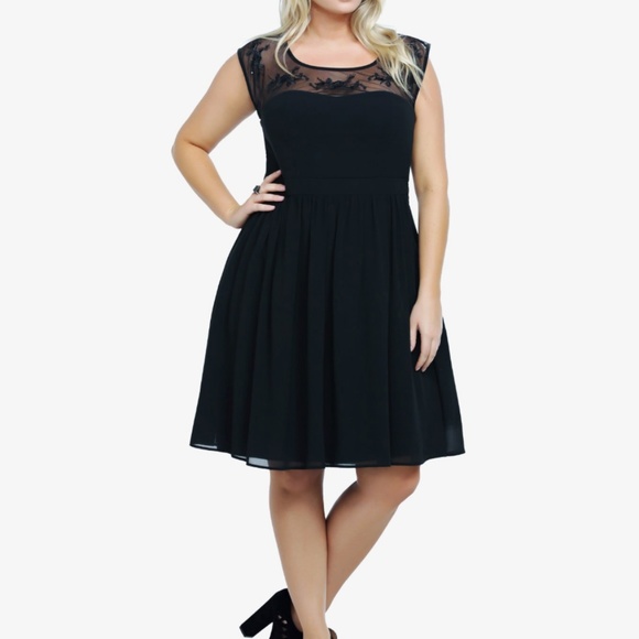 Floral Embroidered Mesh Illusion Dress - Picture 2 of 3